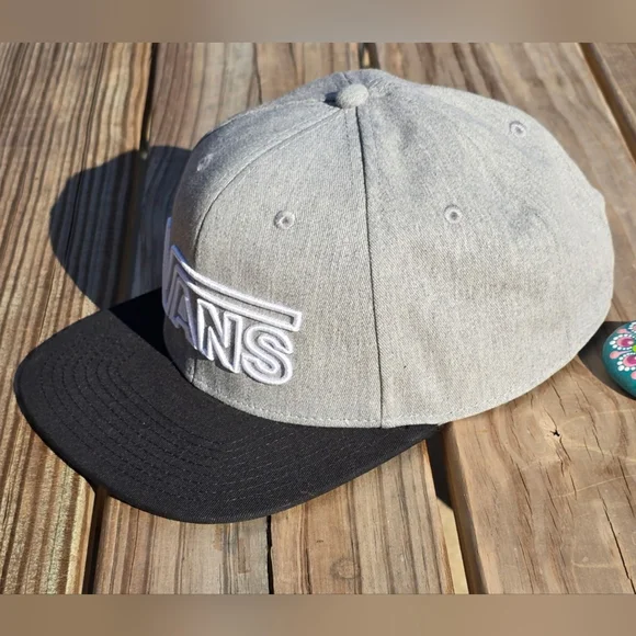 Vans Two-Tone Gray and Black Cap - Picture 3 of 5